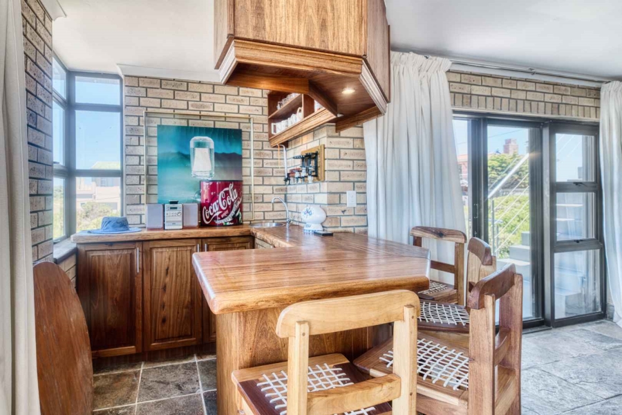 4 Bedroom Property for Sale in Pearly Beach Western Cape